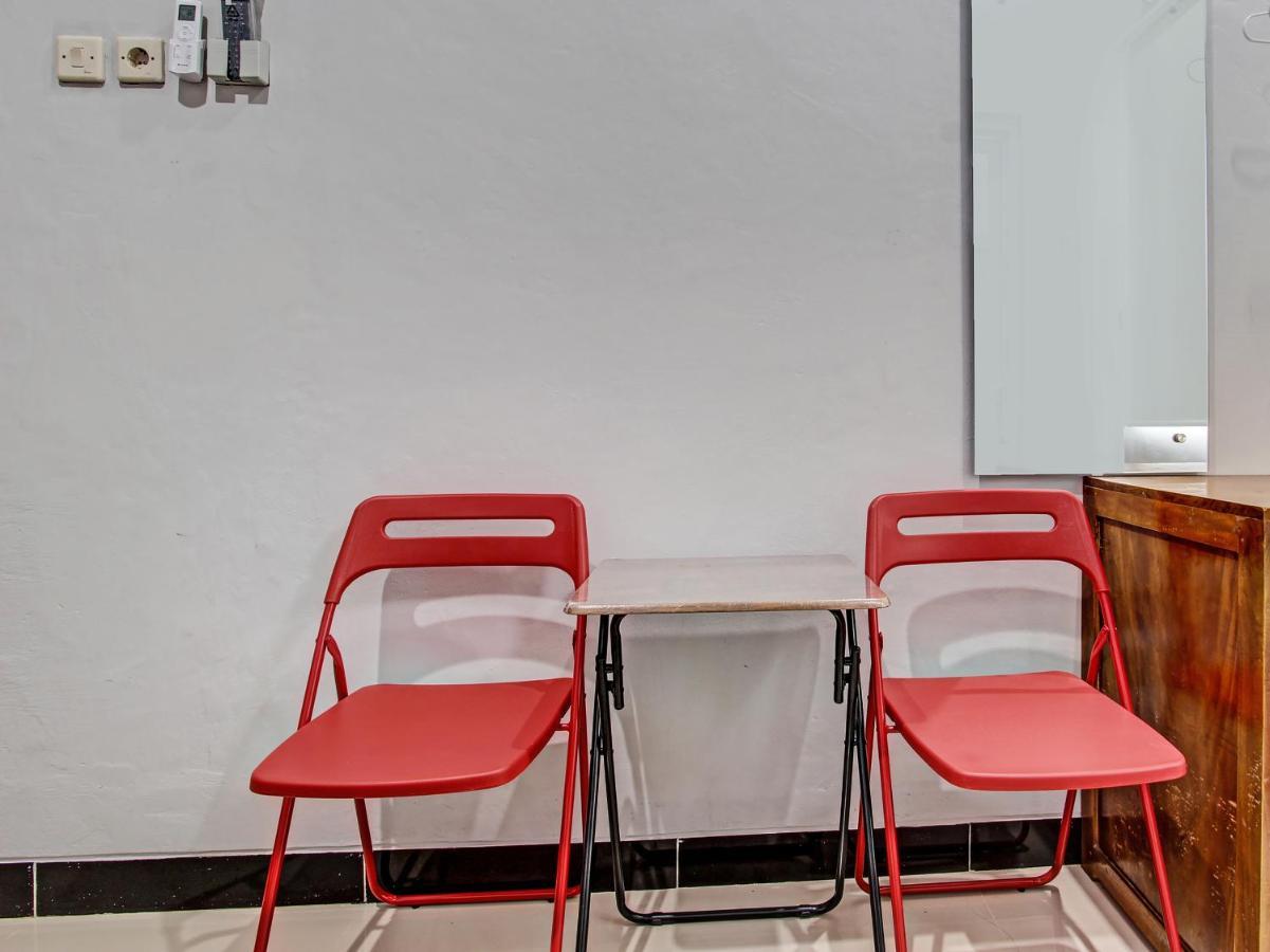 Oyo 91686 Triple S Hotel Malioboro Yogyakarta Exterior photo